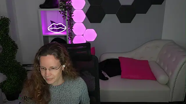 AnnikaRose Chat XXX in diretta