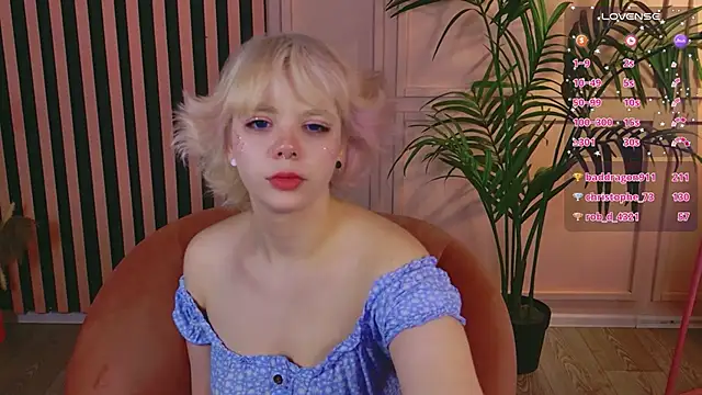 Waifu_Ketrin Webcam show