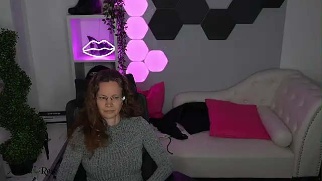 Chatroom XXX en direct de AnnikaRose