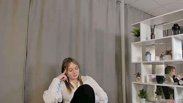 Chatroom XXX en direct de FlorineWarschaw