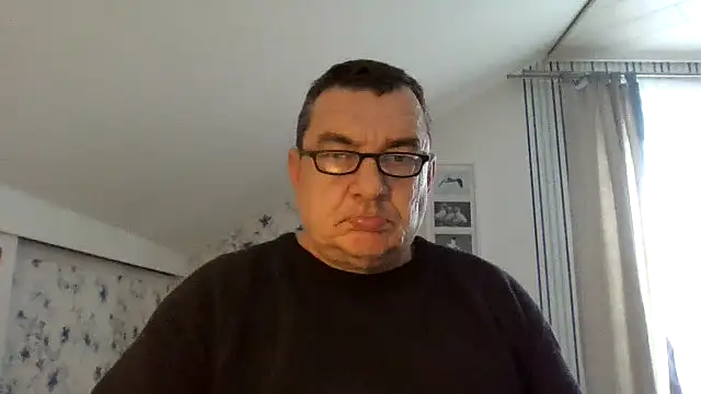 Nobbie444 Chat XXX live