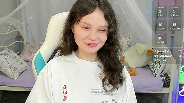 EmilyChaves 即時 XXX 聊天