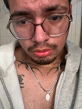 Henry_villa23 Chat XXX in diretta