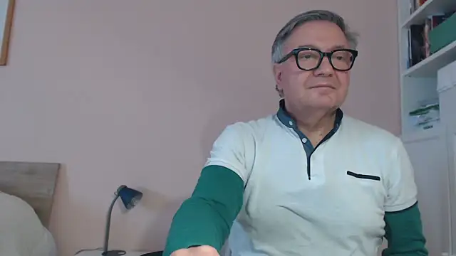 Pokazy przed kamerką – YOU6me