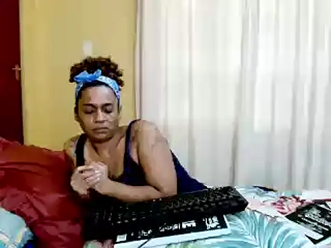 MiZzCreator Chat XXX live