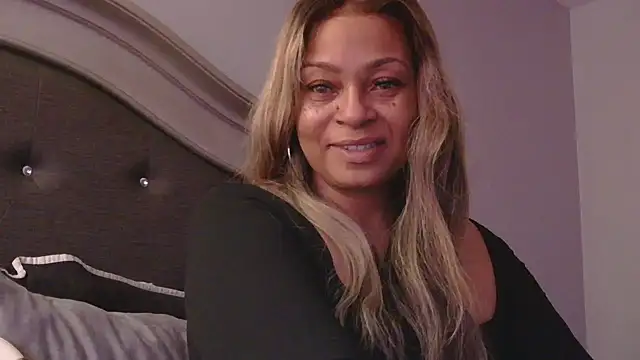 MSweetLindaParks Chat XXX in diretta