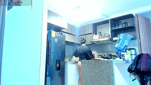 Bessie32: онлайн-секс-чат