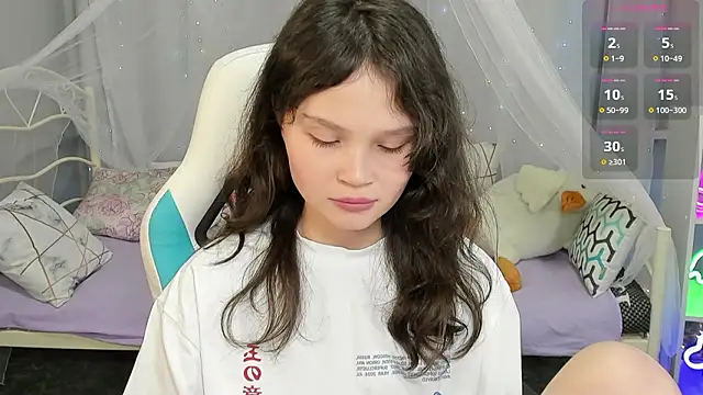 EmilyChaves: онлайн-секс-чат