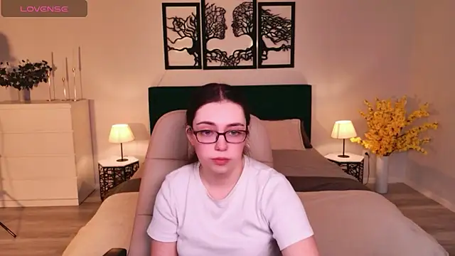 DaniellaLovely: онлайн-секс-чат