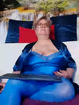 QueenPammy1 Chat XXX live