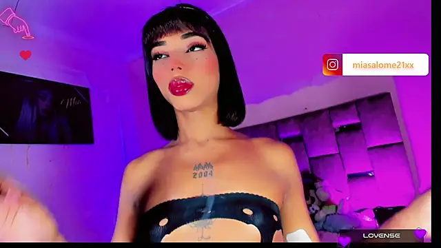 Mia_Castro_xx Show in webcam