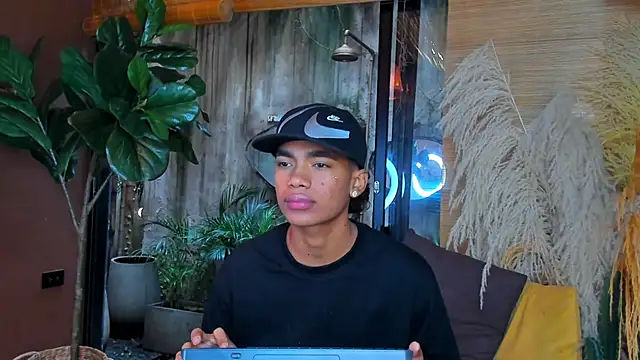 AlanCutee Live XXX-chat