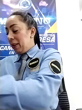 CRISTAL__11 élő XXX-chatje