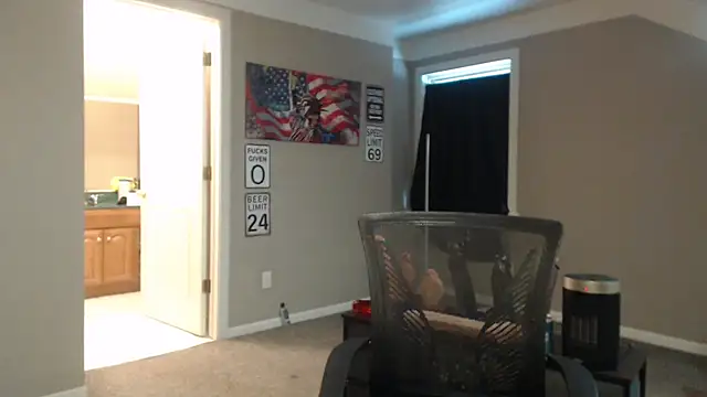 Michigan9000 现场XXX聊天