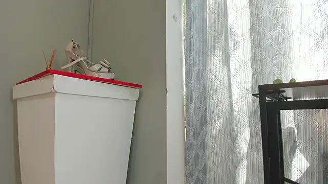 bella_sstone Chat XXX live