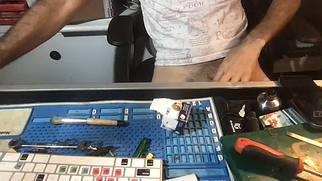 SinlessFreedom7 élő XXX-chatje