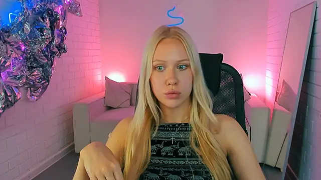 Онлайн чат XXX AprilChambers