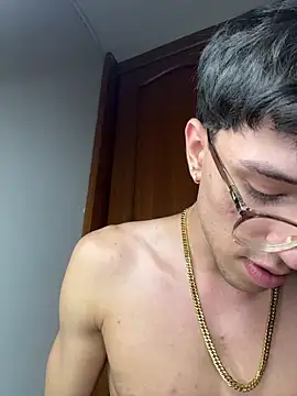 ArthurDavies_ live XXX chat