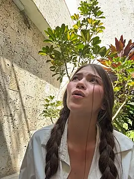 EmmaJhoons: вебкам-шоу