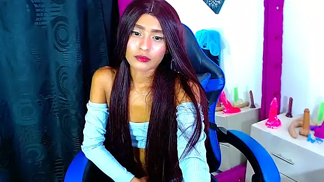 Jenng18 Adlı Modelin Canlı XXX Sohbeti