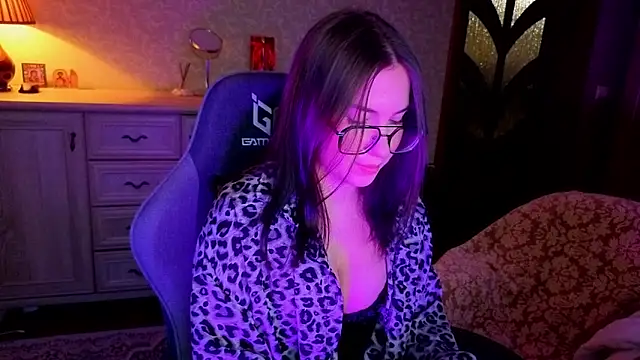 Онлайн чат XXX AnneAverry