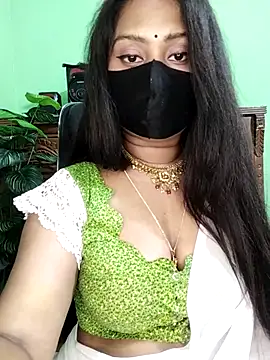 Živý XXX chat Idhika-Paul