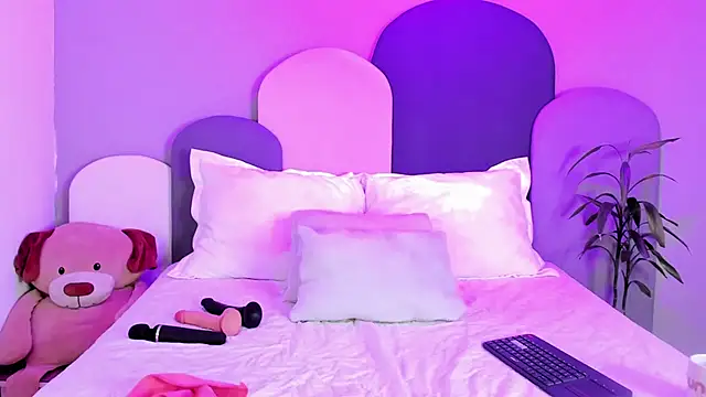 SophieGomez22's Live XXX Chat