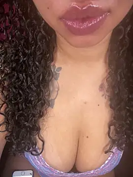 Cachinhoss22's Live XXX Chat