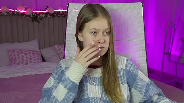 EveMundie: онлайн-секс-чат