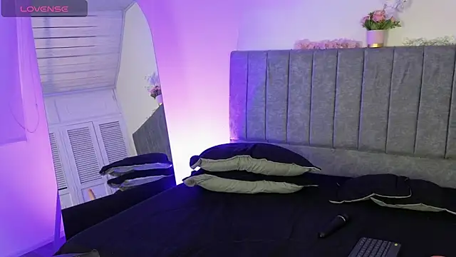 Živý XXX chat CurvyRosse_