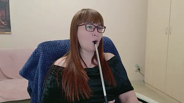 Chat +18 de MISTRESS-FOX ao vivo