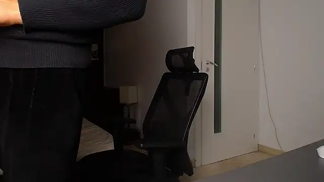 ElijahThorne's Live XXX Chat