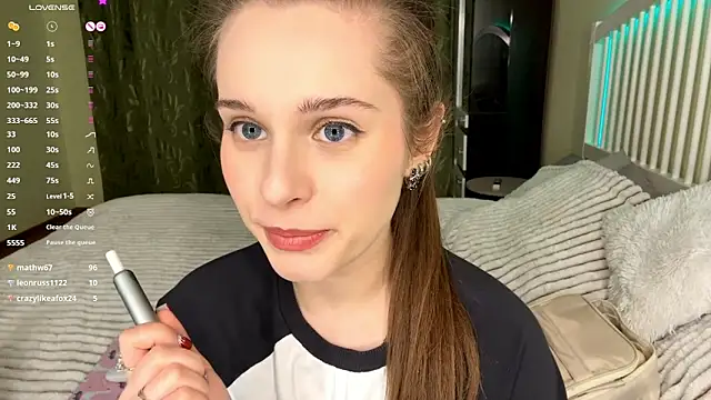 MiaBlanko's Live XXX Chat