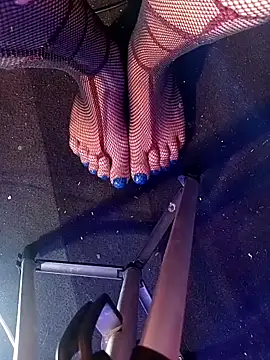 yato-un8 Chat XXX in diretta