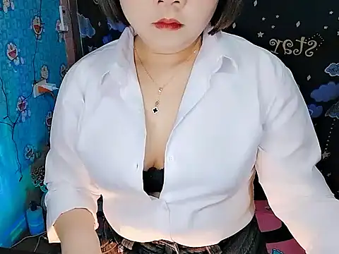 Lylu007 – Naživo XXX chat