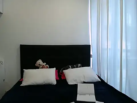 july_fucha Webcam Show