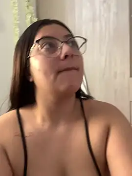 Chatroom XXX en direct de Velma_star