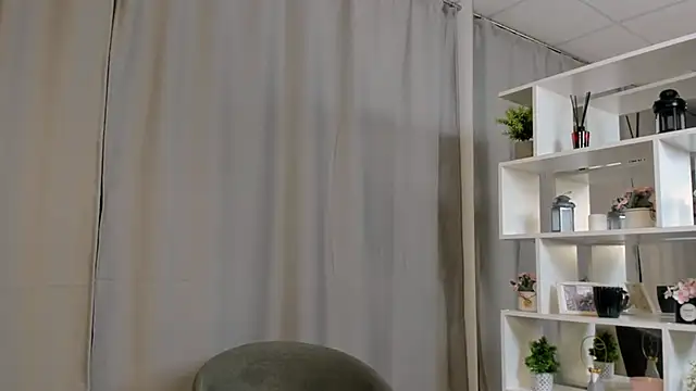 FlorineWarschaw Live XXX Chat