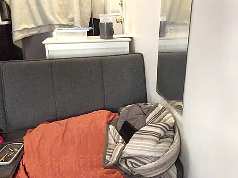 littyleesh1 élő XXX-chatje