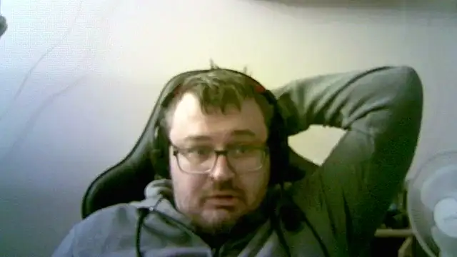 SirAbuser Chat XXX in diretta