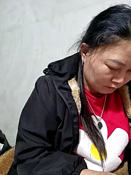 yoowwmrのライブXXXチャット