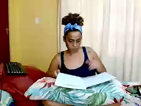 MiZzCreator élő XXX-chatje