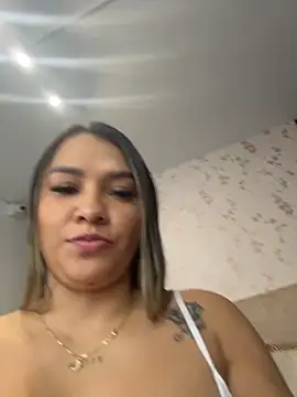 sararestrepo's Live XXX Chat