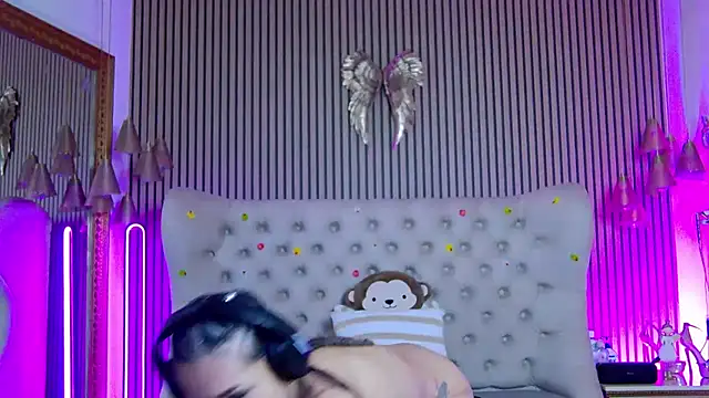 PlayfulShow: онлайн-секс-чат