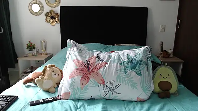 XXX chat uživo modela TatianaMonteross