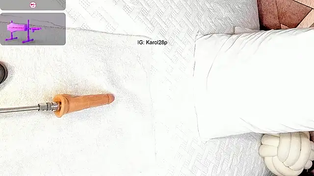 carol777p élő XXX-chatje