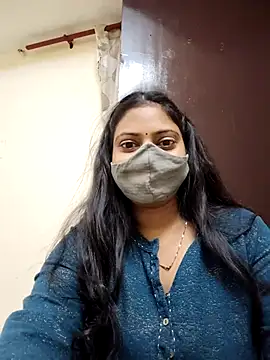 Komal-verma1 Show in webcam