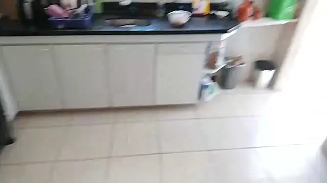 CllarinhaCortes élő XXX-chatje