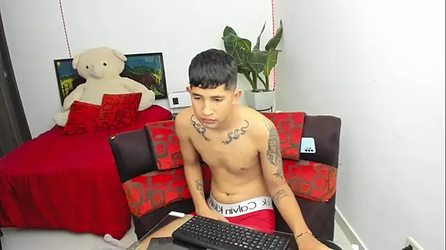 Czat XXX na żywo – darwinandbrayann