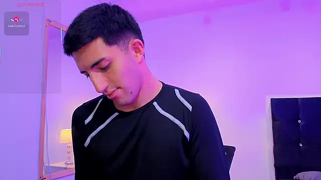 Un_Sluttyy – Kamerová šou